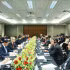 Entretien entre le dirigeant To Lam et le Premier ministre singapourien Lawrence Wong, en mars 2025. Photo : VNA.