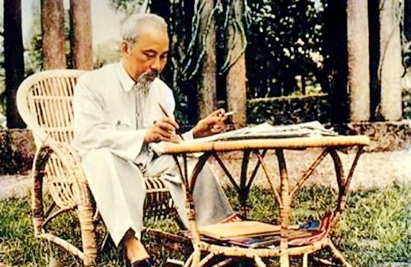 Hô Chi Minh – Un parcours pour le salut national et un héritage intemporel 