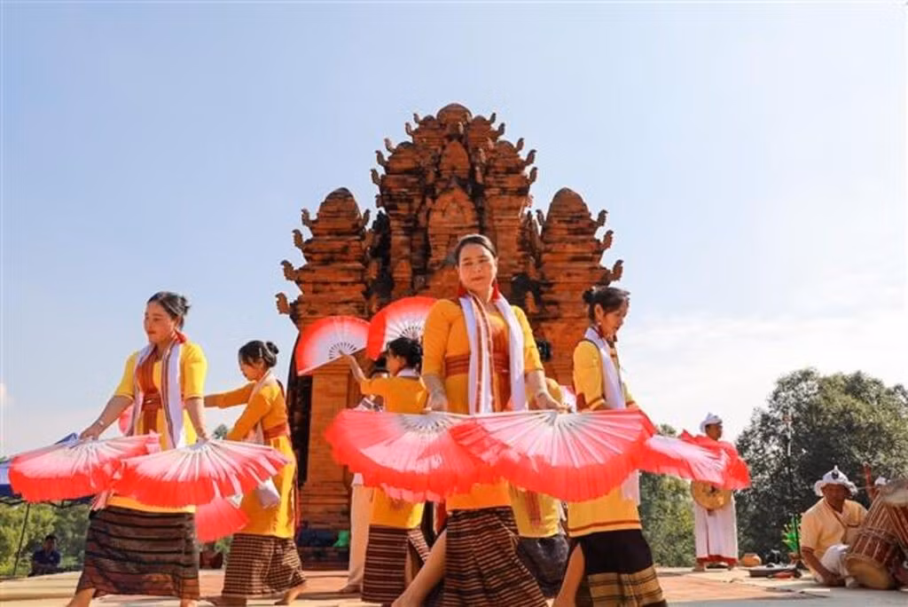 La culture est considérée comme un fondement, une importante ressource endogène et un moteur du développement durable du Vietnam. Photo : VNA.