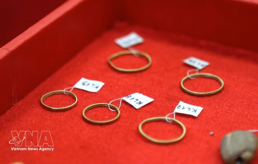 Cette découverte archéologique majeure à Nghe An permet d'approfondir la compréhension de l'histoire régionale et de l'évolution des pratiques funéraires durant les premiers siècles de notre ère. Photo : VNA.
