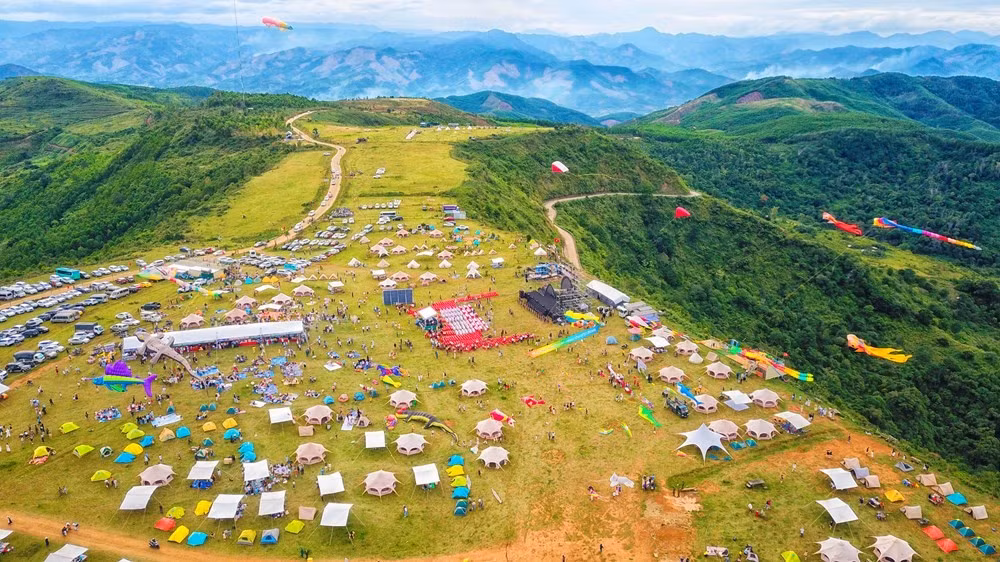 valee-bui-hui-baovanhoa.jpg