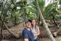 Des touristes étrangers devenus « guides » pour découvrir le Vietnam