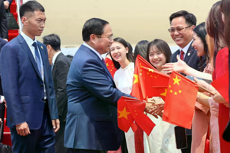 Cérémonie d'accueil du Premier ministre Pham Minh Chinh à Tianjin. Photo : VNA. pm.jpg