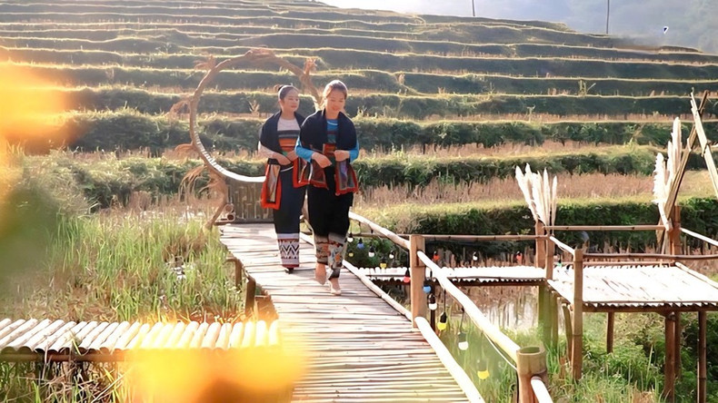 Ban But ne propose pas de resorts luxueux, mais propose l’essentiel : l’authenticité. Photo : baovanhoa.vn thai.jpg