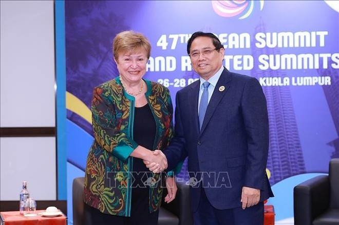 Le Premier ministre Pham Minh Chinh et la directrice générale du FMI, Kristalina Georgieva. Photo: VNA chinh1.jpg