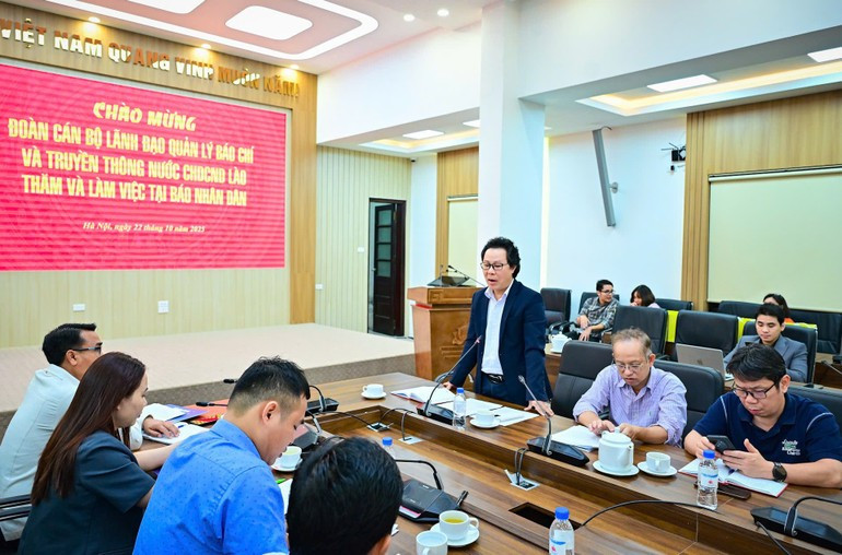 Vu Mai Hoang, chef du département des technologies du journal Nhân Dân, prend la parole image.jpg