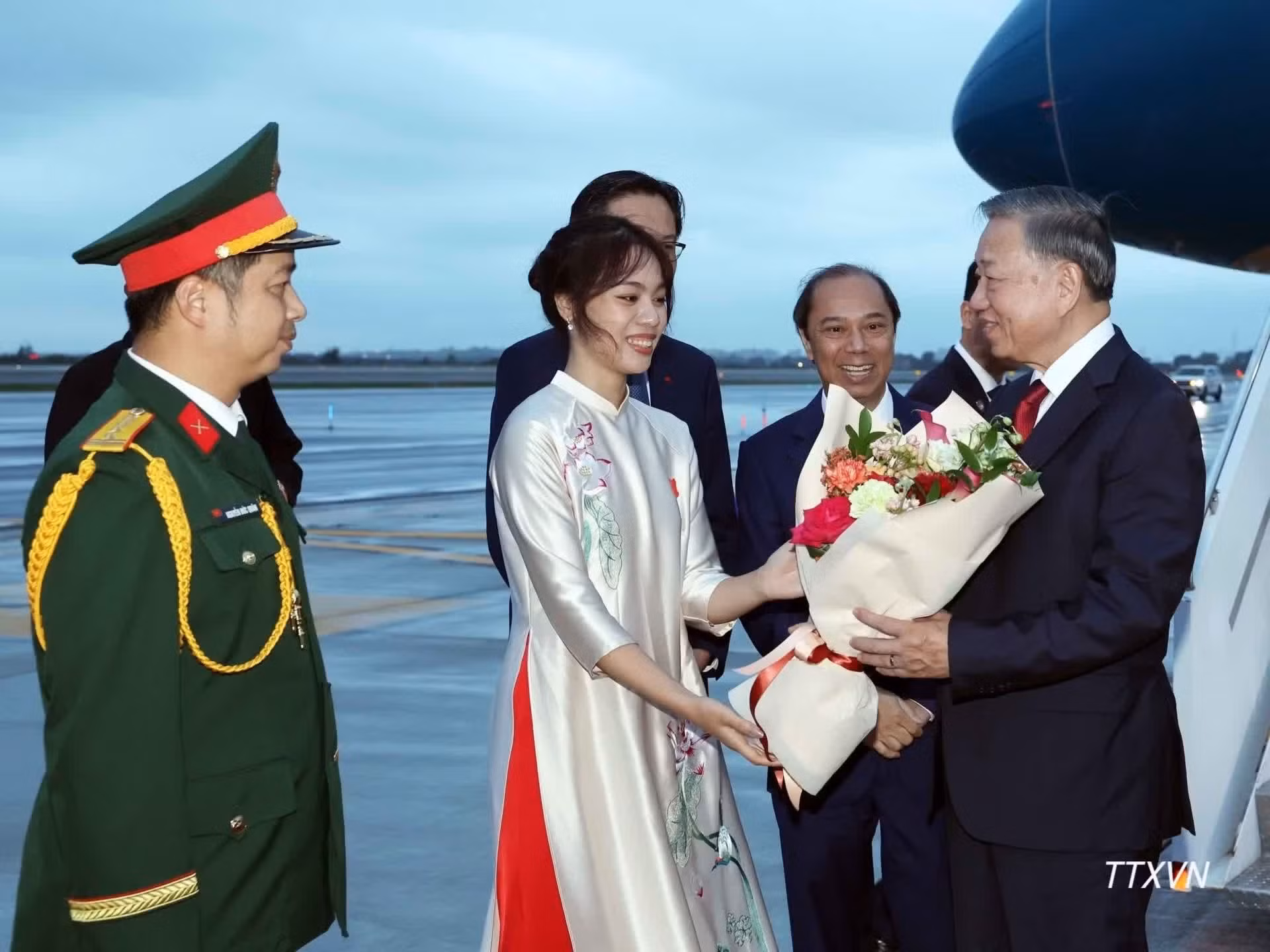 vna-potal-tong-bi-thu-chu-tich-nuoc-den-new-york-bat-dau-tham-du-phien-thao-luan-cap-cao-dhd-lhq-khoa-3119.jpg