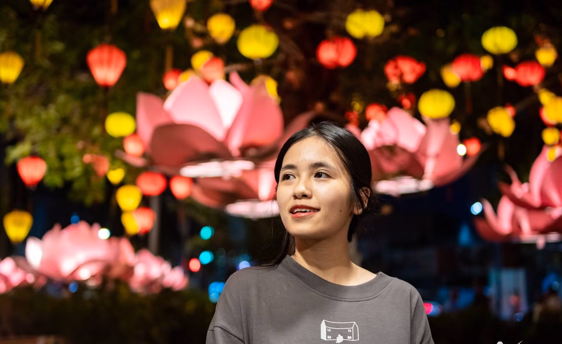 w-phat-giao-phat-dan-tphcm-nguyen-hue-18-399-1.jpg
