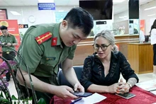 VNeID pour les étrangers au Vietnam à partir du 1er juillet. Photo : VNA.