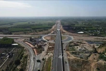 La rocade 3 de Hô Chi Minh-Ville, tronçon traversant la province de Dông Nai. Photo : VNA