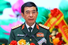 Le général Phan Van Giang prend la parole lors de la cérémonie. Photo : Ministère vietnamien de la Défense.