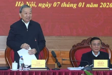 Le secrétaire général To Lam prend la parole lors de la séance de travail avec le Comité central des Politiques et Stratégies. Photo : nhandan.vn