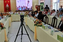 Vue d’ensemble du forum consacré aux solutions pour un développement durable de la filière cocotier au Vietnam. Photo: VOV 