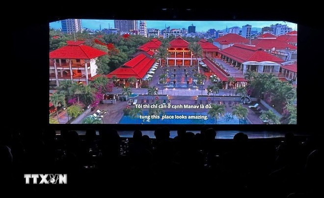 De magnifiques paysages de la ville de Da Nang sont présentés dans le film « Love in Vietnam ». Photo : VNA. De magnifiques paysages de la ville de Da Nang sont présentés dans le film « Love in Vietnam ». Photo : VNA.