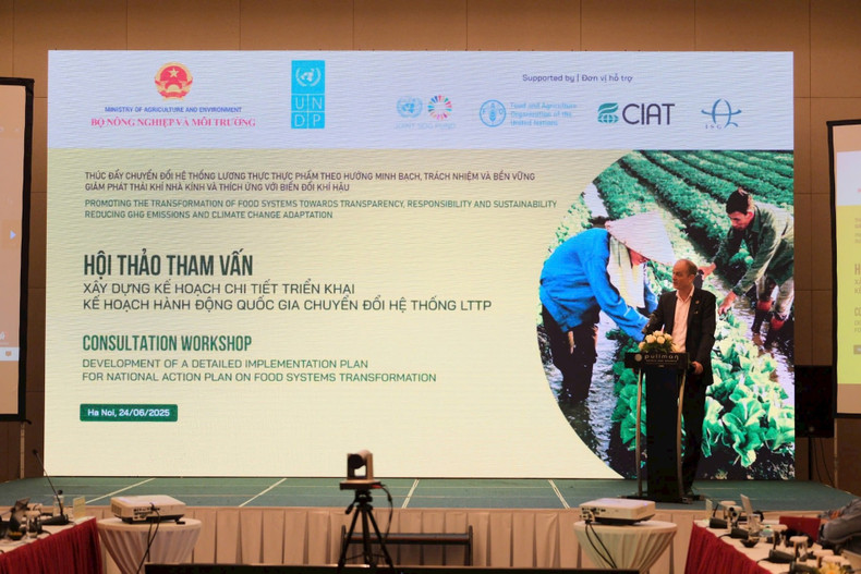 Patrick Haverman, représentant résident adjoint du PNUD Vietnam, prend la parole lors de l’atelier. Photo : ministère de l’Agriculture et de l’Environnement 2.jpg