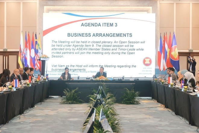 La 16ᵉ réunion des hauts fonctionnaires de l'ASEAN sur les sports (SOMS 16) à Hanoi. Photo: VNA La 16ᵉ réunion des hauts fonctionnaires de l'ASEAN sur les sports (SOMS 16) à Hanoi. Photo: VNA