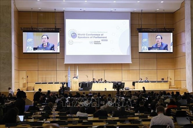 Vue d’ensemble du débat général de la 6e Conférence mondiale des présidents de parlement à Genève, en Suisse. Photo : VNA. Vue d’ensemble du débat général de la 6e Conférence mondiale des présidents de parlement à Genève, en Suisse. Photo : VNA.