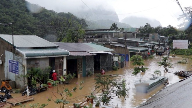 La commune de Hôi Xuân, province de Thanh Hoa, a été inondée en raison du typhon Kajiki. Photo: VNA La commune de Hôi Xuân, province de Thanh Hoa, a été inondée en raison du typhon Kajiki. Photo: VNA