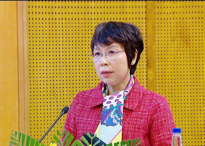 Vu Viet Trang, directrice générale de l'Agence vietnamienne d'Information (VNA) lors de la conférence. Photo : VNA