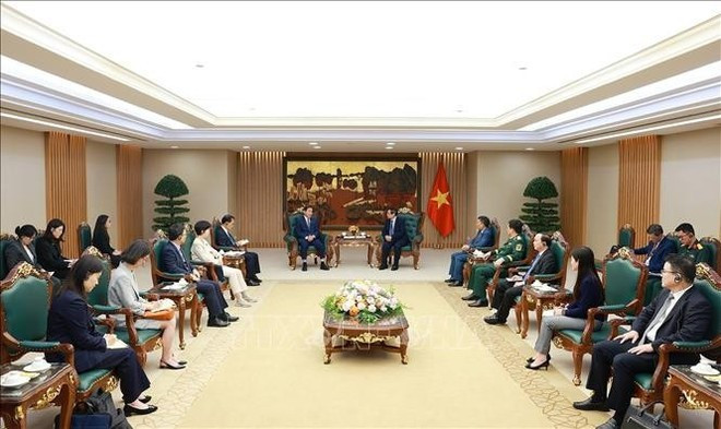 Le Premier ministre Pham Minh Chinh recevant Park Chang Dal, envoyé spécial du président sud-coréen Lee Jae Myung, à Hanoi, le 29 juillet. Photo : VNA. Le Premier ministre Pham Minh Chinh recevant Park Chang Dal, envoyé spécial du président sud-coréen Lee Jae Myung, à Hanoi, le 29 juillet. Photo : VNA.