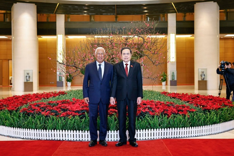 Le président de l’Assemblée nationale, Tran Thanh Man, et le président du Conseil européen, Antonio Costa,
