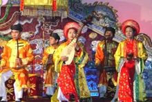 Une représentation du "nha nhac" à Huê. Photo: http://www.vietnamtourism.com