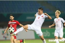Le joueur Anh Duc (maillot blanc). Photo : VTCnews.