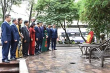 Lai Xuân Môn, membre du Comité central du PCV et chef adjoint permanent de la Commission centrale de la propagande et de l'éducation du Parti en tête d'une délégation vietnamienne effectue une tournée de travail au Mexique du 15 au 20 août. Photo : VNA.