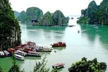 La baie de Ha Long. Photo: http://baophapluat.vn