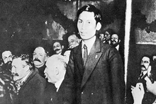 Nguyên Ai Quôc (Président Hô Chi Minh) participant aux activités révolutionnaires en France. Photo: Archives/VNA