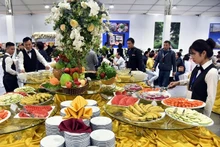 Du 23 février au 1er mars, la cuisine du Centre international de presse du 2e Sommet RPDC - États-Unis est ouverte en permanence pour servir les journalistes vietnamiens et aussi étrangers.