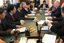 Entretien entre la délégation du PCV et le Président du PCR, Gennady Zyuganov, le 7 décembre à Moscou. Photo: VOV.