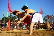 La fête de la lutte libre du village de Sinh, province de Thua Thiên-Huê (au Centre). Photo: NDEL.
