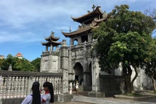 Après le Têt, les Vietnamiens se rendent dans les pagodes et les temples pour solliciter chance et bonheur. Photo: DH/NDEL.