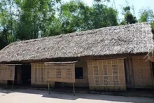 La maison du père du Président Hô Chi Minh. Photo : VNA.