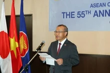 L’ambassadeur du Vietnam au Japon Vu Hông Nam lors de la cérémonie à Tokyo, le 16 août. Photo : VNA
