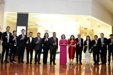 Des délégués lors de la cérémonie inaugurale de la succursale de C asean au Vietnam. Photo : baoquocte.vn.