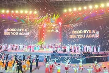Cérémonie de clôture des SEA Games 31. Photo : NDEL.