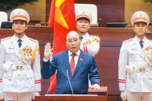  Le Président Nguyên Xuân Phuc prête serment. Photo : baotintuc.vn