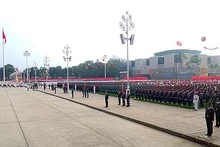 Meeting, parade militaire et défilé en l'honneur de la Fête nationale du Vietnam à la place de Ba Dinh, le 2 septembre 2015. Photo: Dinh Thao/NDEL.