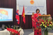 L'ambassadrice du Vietnam en Slovaquie, Hô Dac Minh Nguyêt, lors de la célébration des 70 ans d'indépendance du Vietnam. Photo: quehuongonline.vn