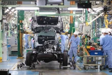 Dans une usine de Toyota Vietnam. Photo : VNA.