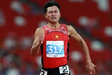 L’athlète Lê Trong Hinh sur la course de 200m. Photo: Hai Dang/NDEL.