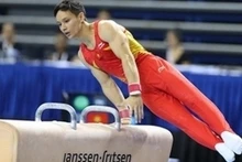 Dinh Phuong Thanh a remporté l'or au concours général individuel hommes. Photo: VNA.