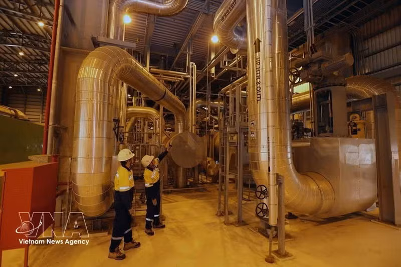 Production d'électricité à la centrale thermique de Nghi Son 2, dans le quartier de Nghi Son, province de Thanh Hoa. Photo : VNA.