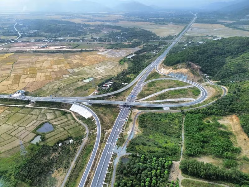 transport-khanh-hoa-vov.jpg