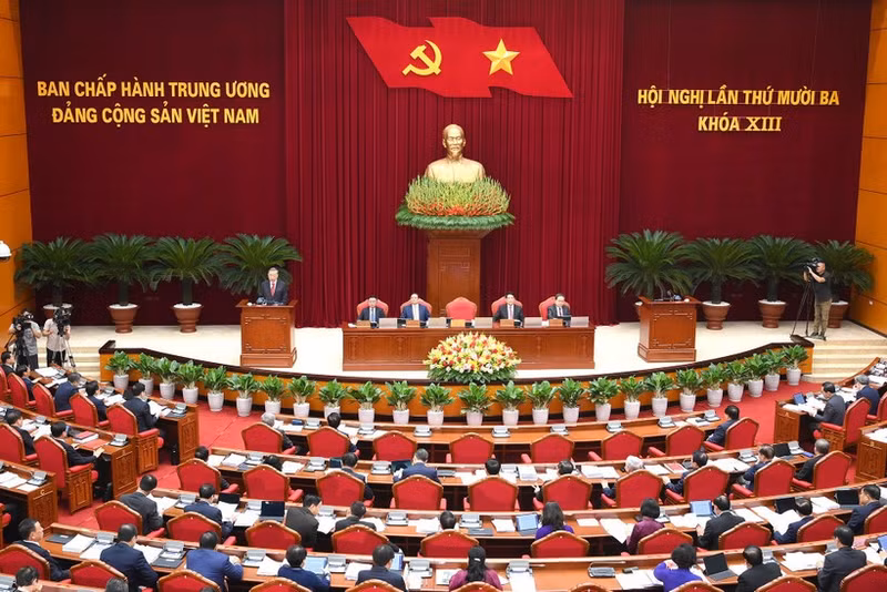 La séance d'ouverture du 13e Plénum du Parti. Photo : NDEL.