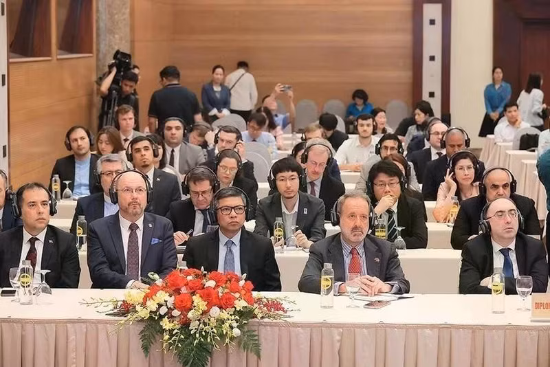 Une vue de la conférence de presse internationale à Hanoi le 17 juin. Photo : VNA.