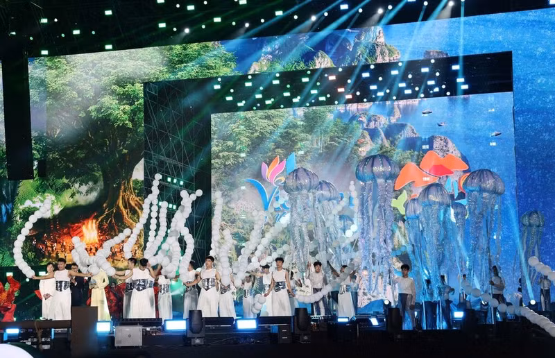 Un spectacle lors de la cérémonie d’ouverture de l’Année nationale du tourisme Gia Lai 2026. Photo : VGP.