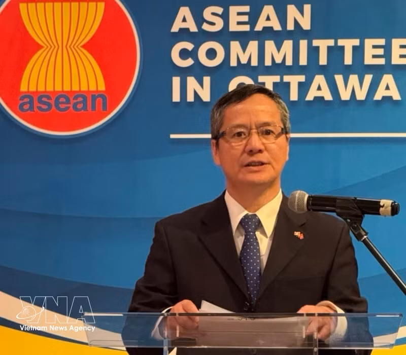 L'ambassadeur du Vietnam au Canada, Pham Vinh Quang. Photo : VNA.